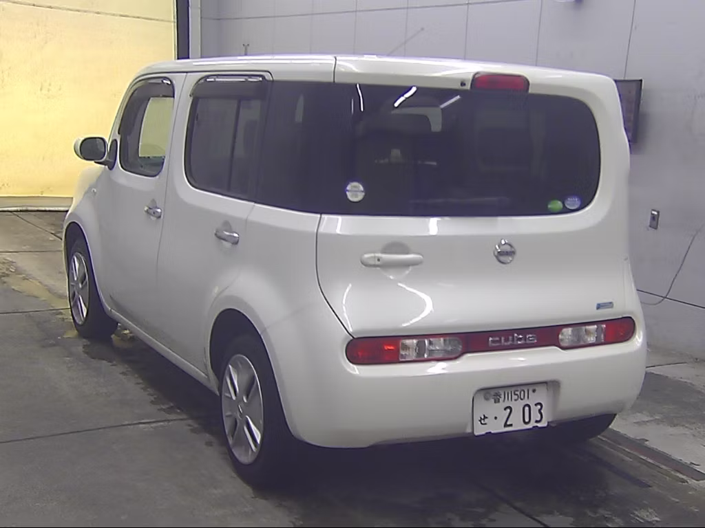 NISSAN CUBE
