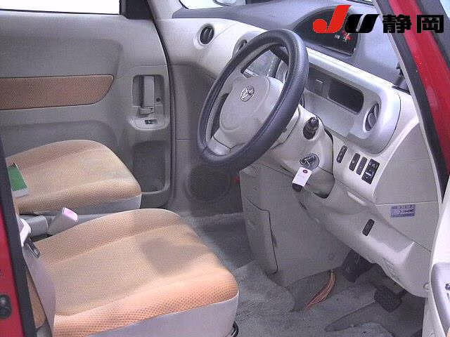 TOYOTA PORTE