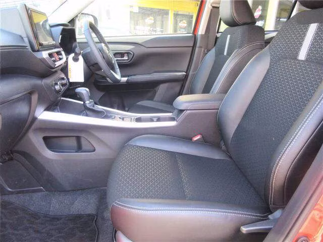DAIHATSU ROCKY