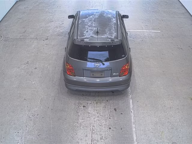 TOYOTA IST