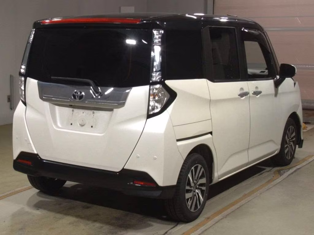 TOYOTA TANK