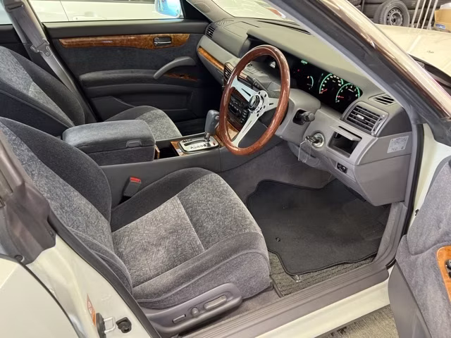 NISSAN GLORIA