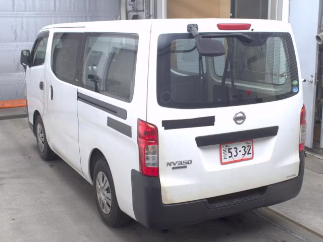 NISSAN NV350 CARAVAN