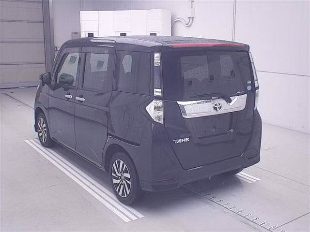 TOYOTA TANK