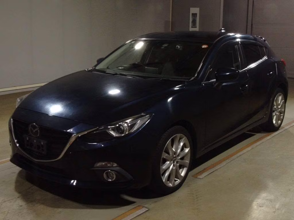 MAZDA AXELA