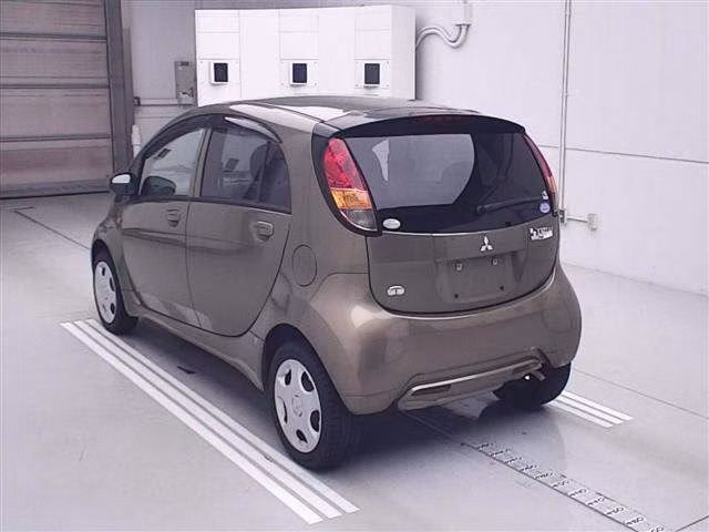 MITSUBISHI I