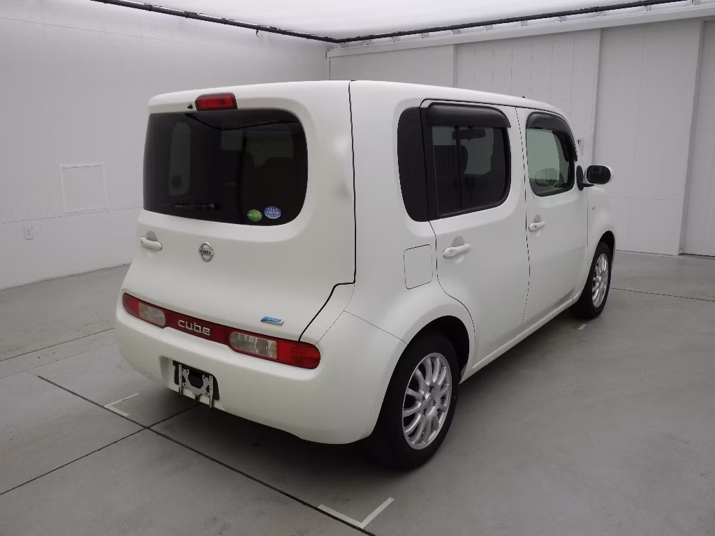 NISSAN CUBE