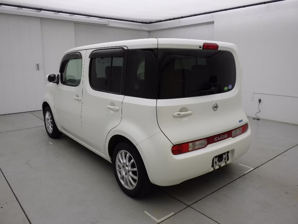 NISSAN CUBE