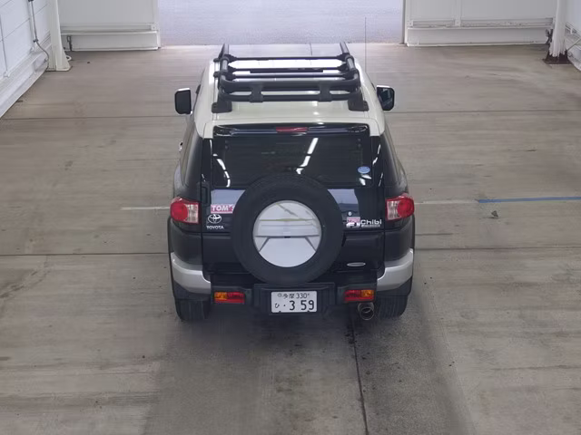 TOYOTA FJ CRUISER
