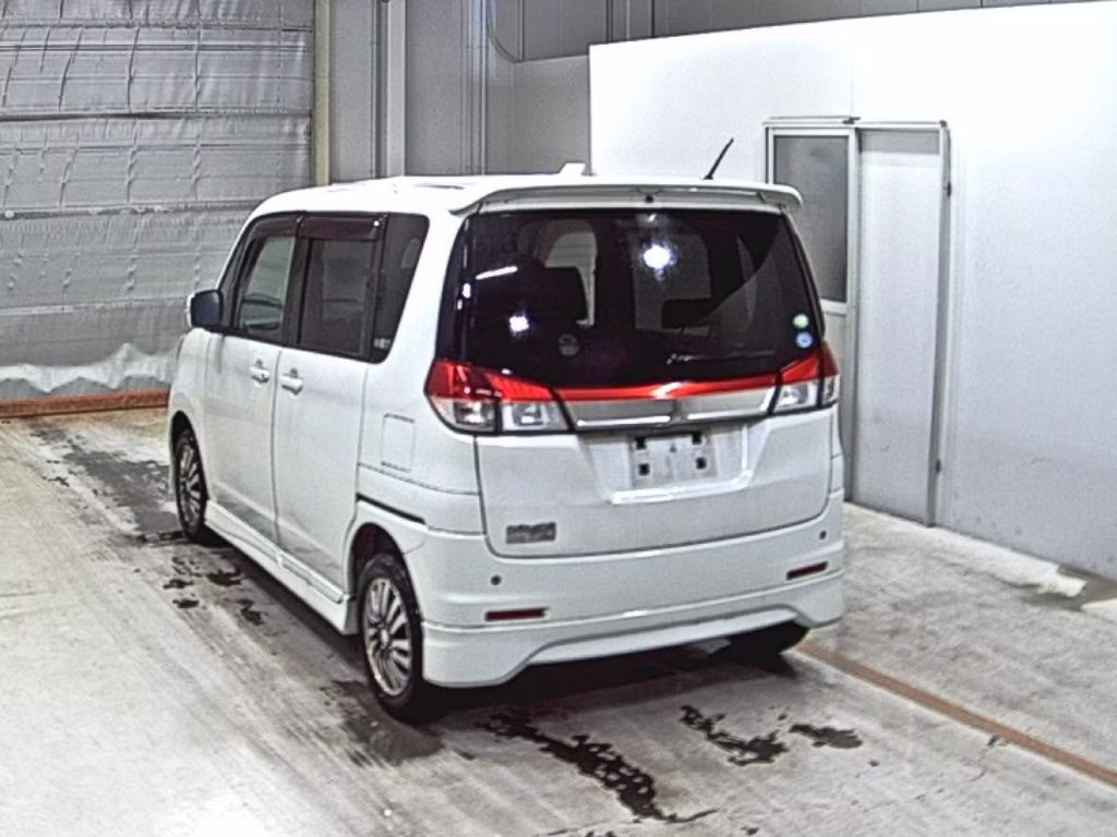 MITSUBISHI DELICA D:2