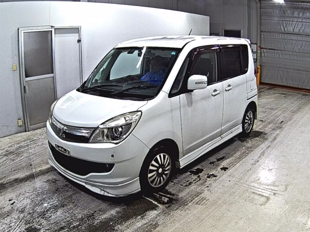 MITSUBISHI DELICA D:2