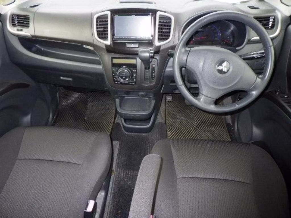 MITSUBISHI DELICA D:2