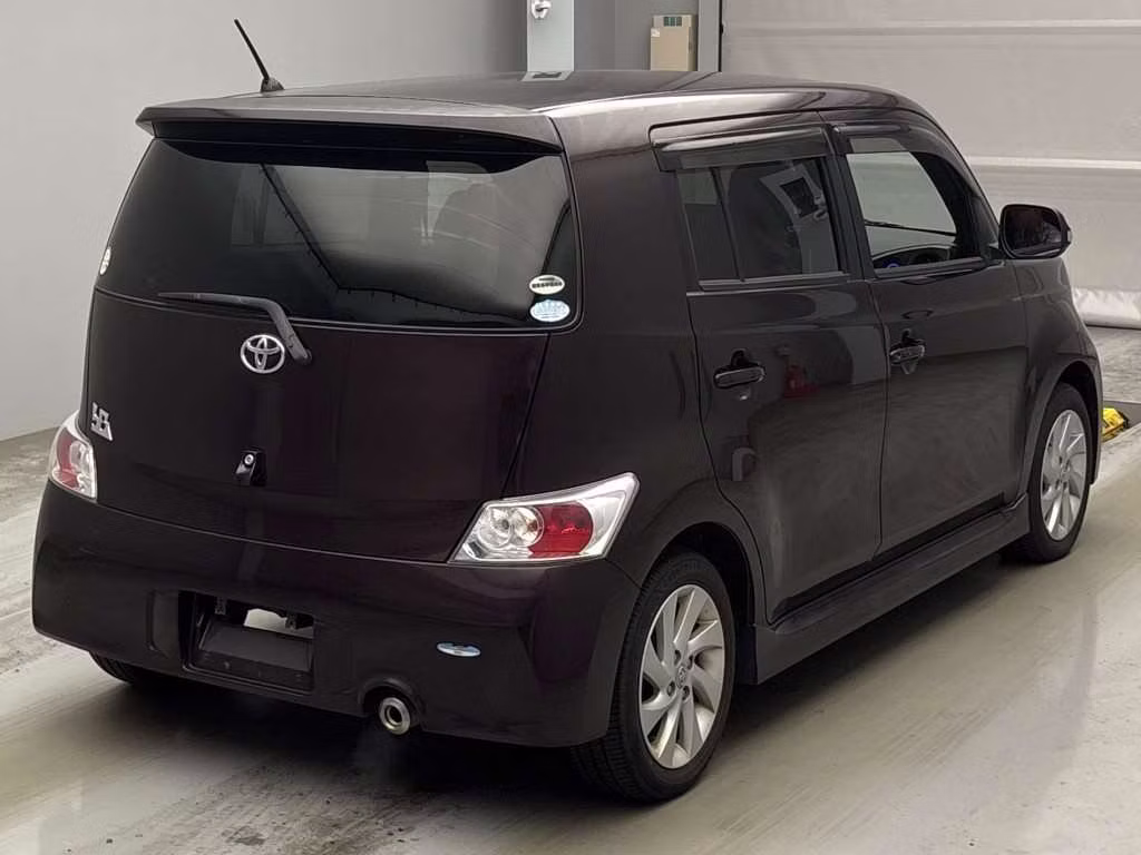 TOYOTA BB