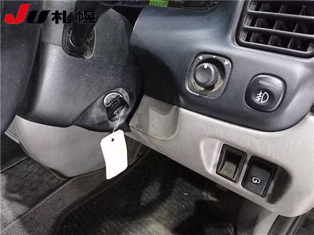 MAZDA TRIBUTE
