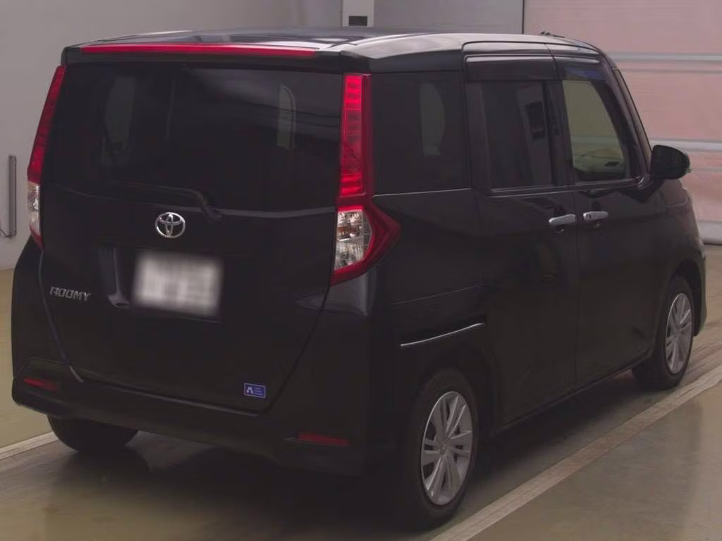 TOYOTA ROOMY