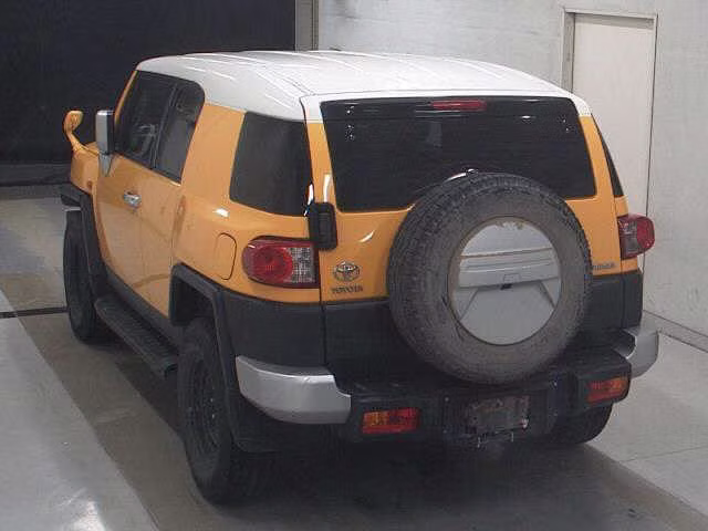 TOYOTA FJ CRUISER