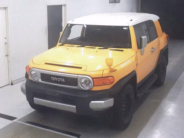 TOYOTA FJ CRUISER