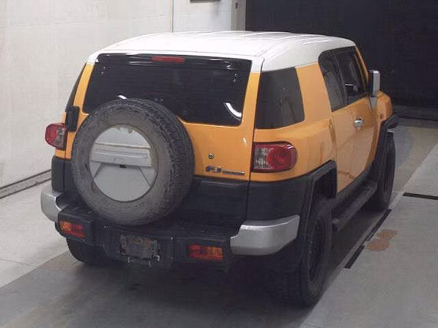 TOYOTA FJ CRUISER
