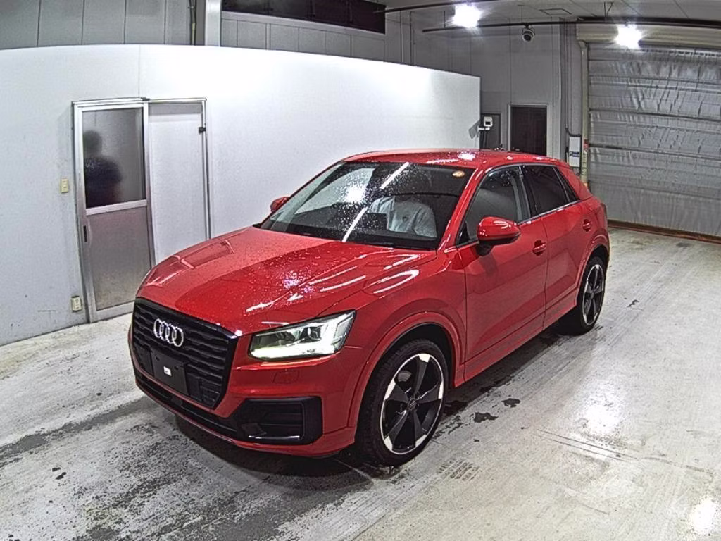 AUDI Q2