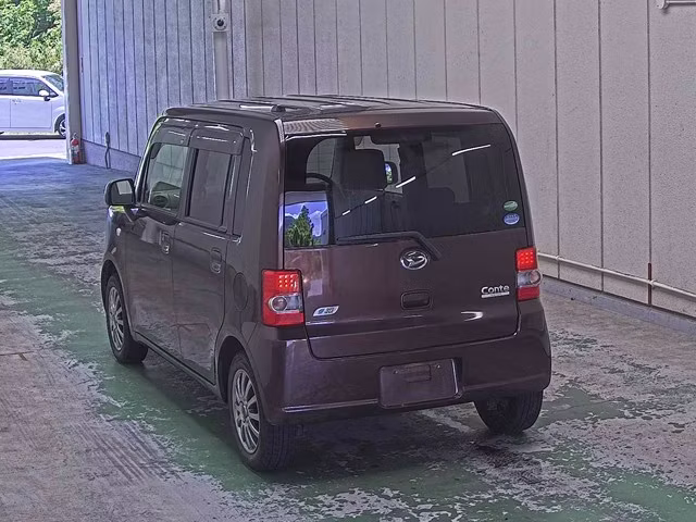 DAIHATSU MOVE CONTE