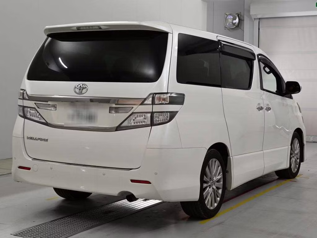 TOYOTA VELLFIRE