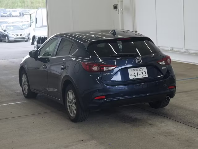 MAZDA AXELA