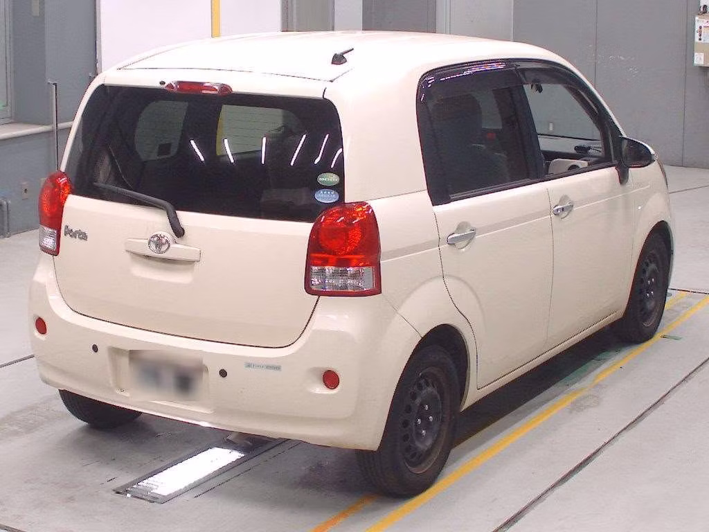 TOYOTA PORTE