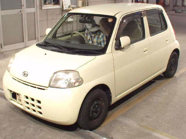 DAIHATSU ESSE