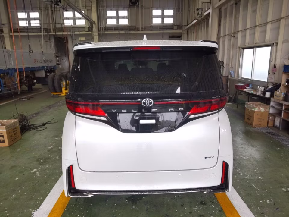 TOYOTA VELLFIRE