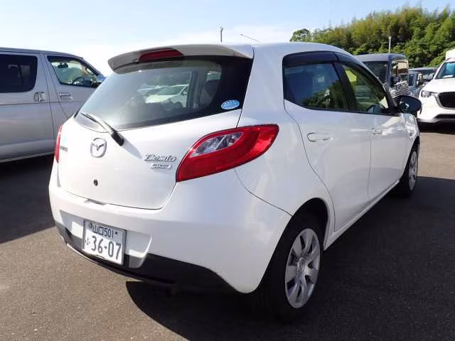 MAZDA DEMIO