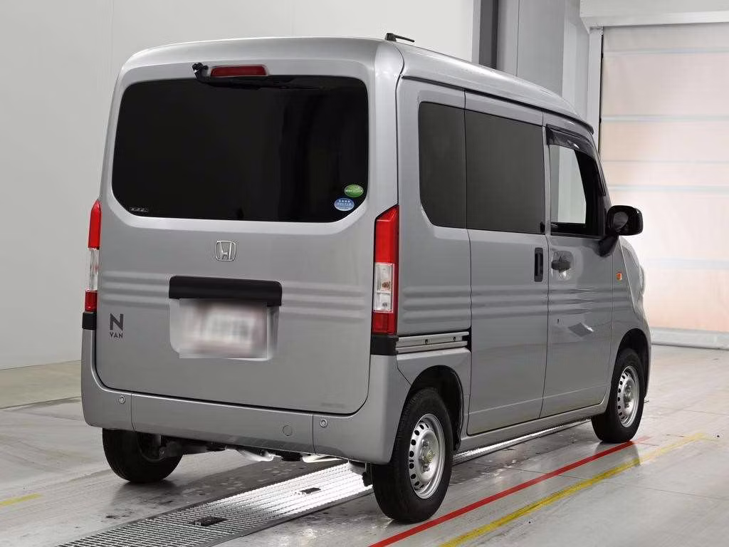 HONDA N-VAN