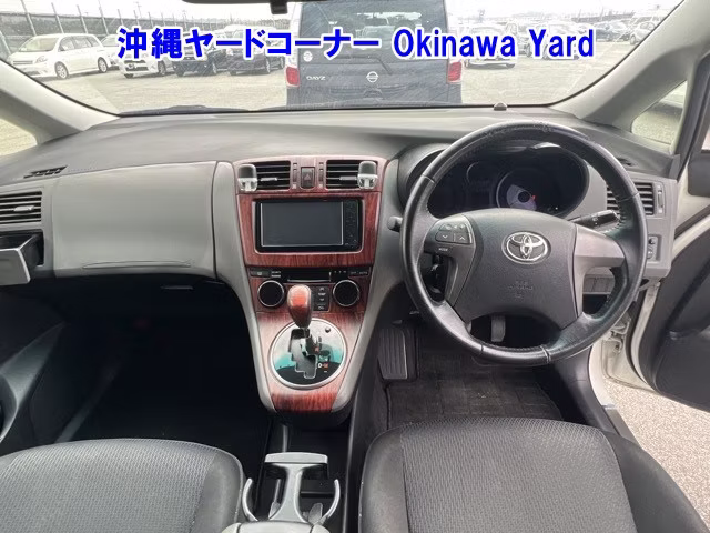 TOYOTA MARK X ZIO