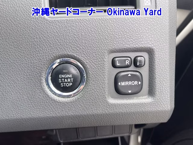 TOYOTA MARK X ZIO