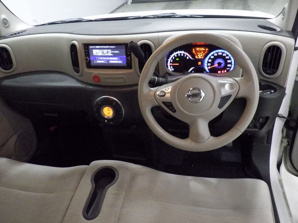 NISSAN CUBE