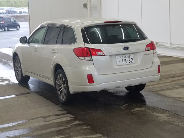 SUBARU OUTBACK