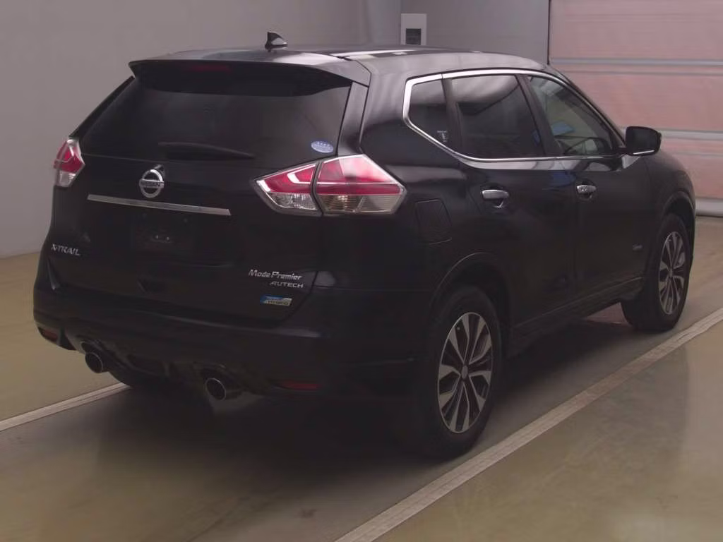 NISSAN X-TRAIL