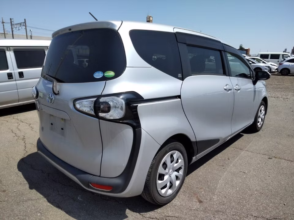 TOYOTA SIENTA