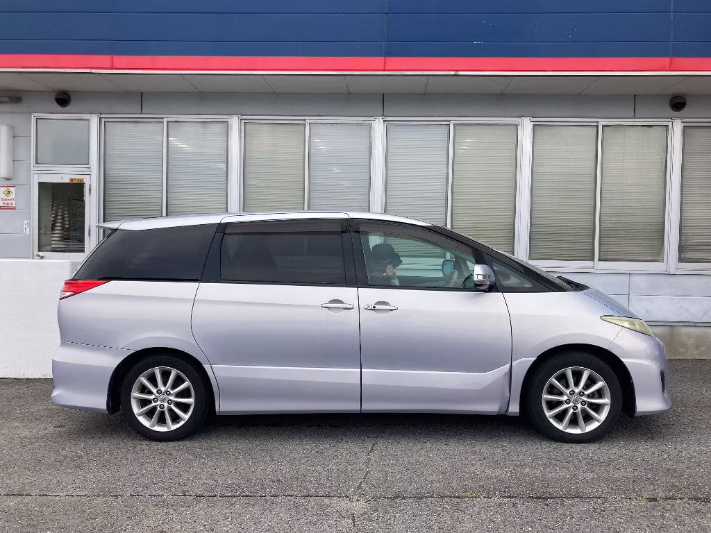 TOYOTA ESTIMA