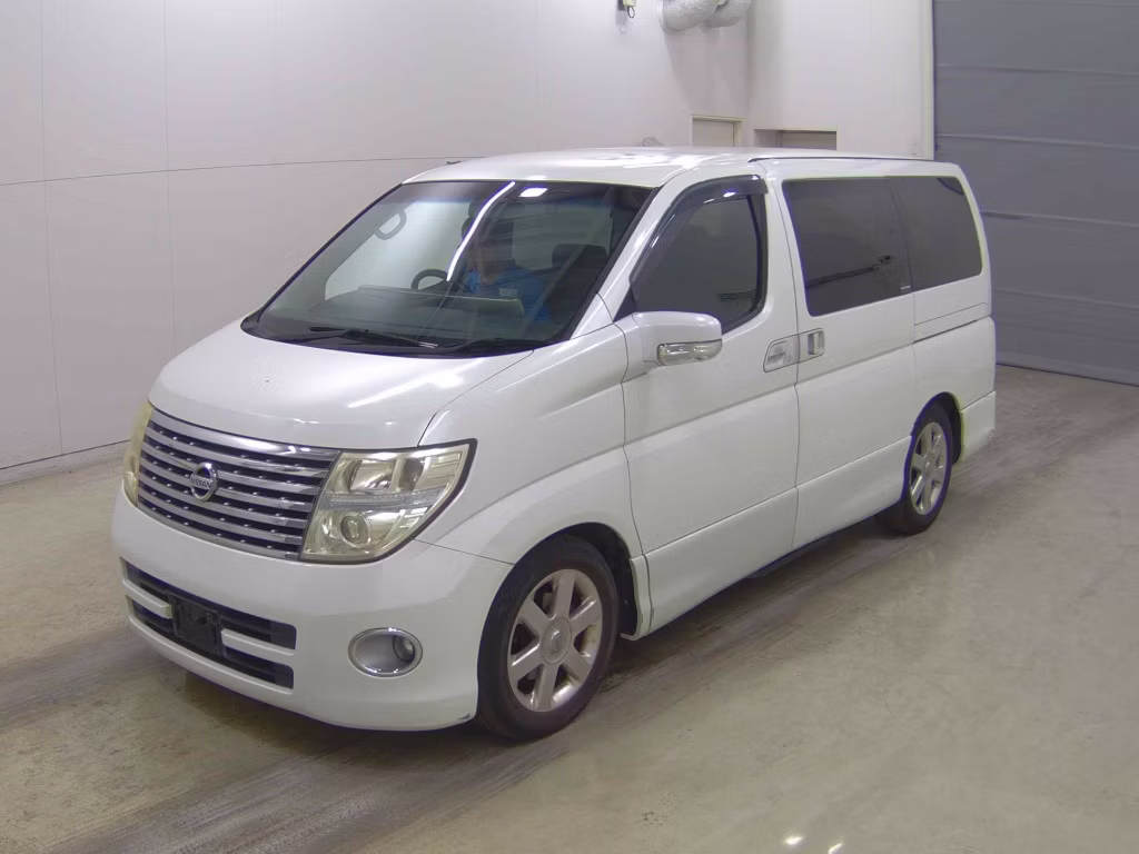 NISSAN ELGRAND
