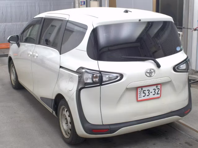 TOYOTA SIENTA