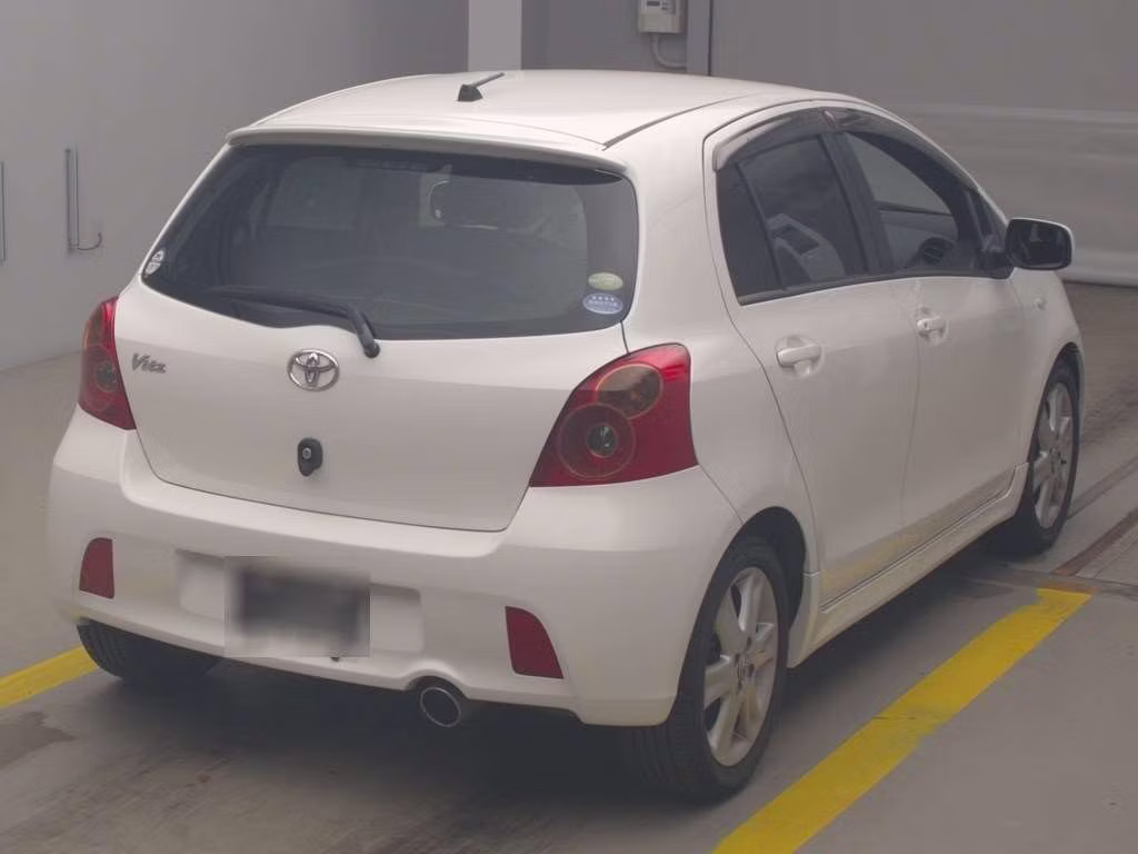 TOYOTA VITZ