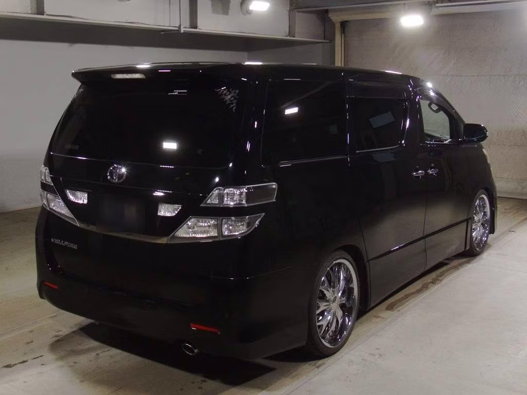 TOYOTA VELLFIRE