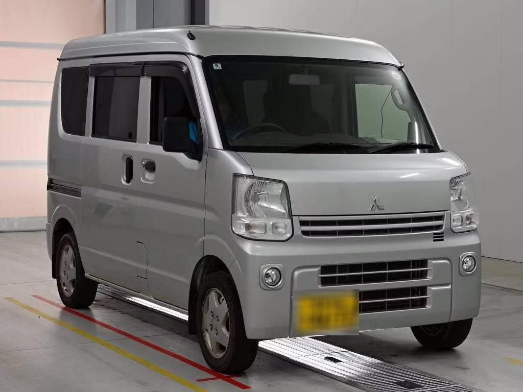 MITSUBISHI MINICAB
