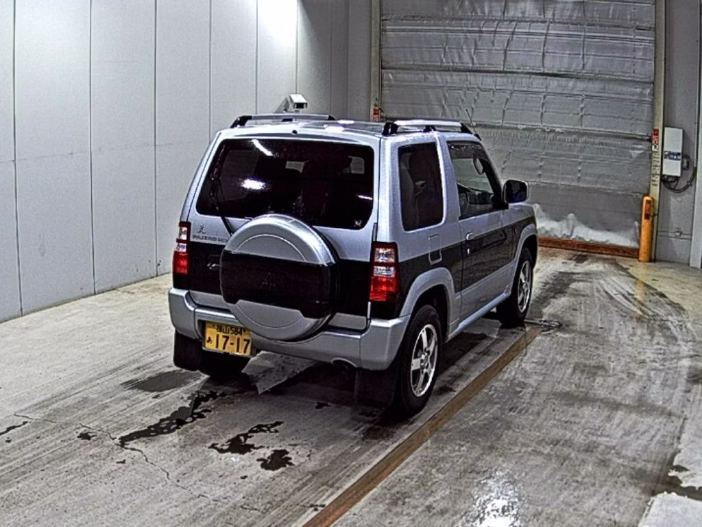MITSUBISHI PAJERO MINI