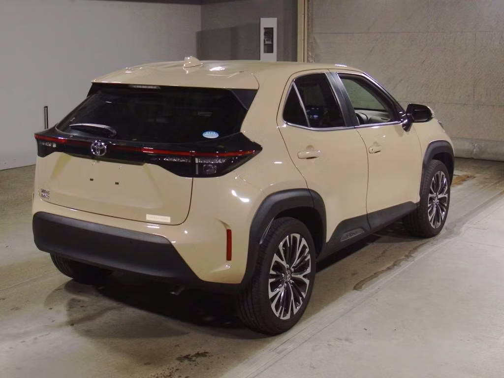 TOYOTA YARIS CROSS