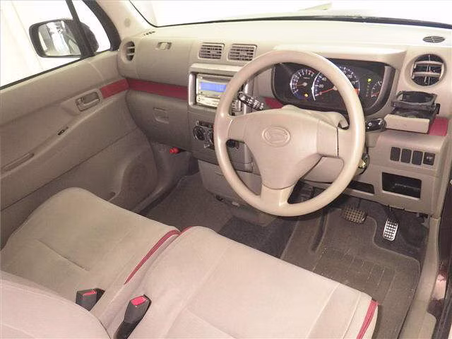 DAIHATSU MOVE CONTE
