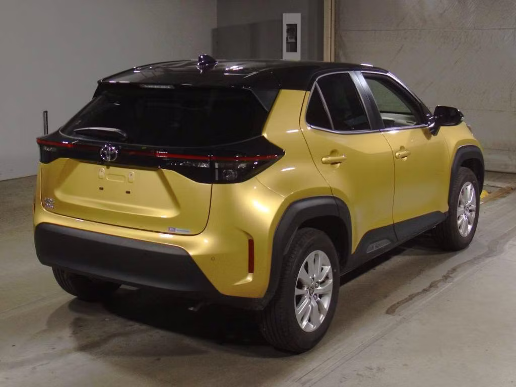 TOYOTA YARIS CROSS