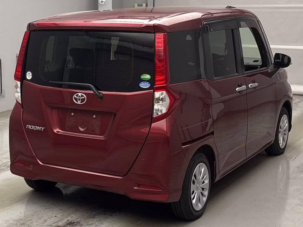 TOYOTA ROOMY