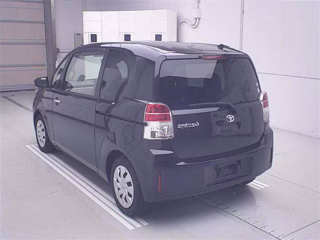 TOYOTA SPADE
