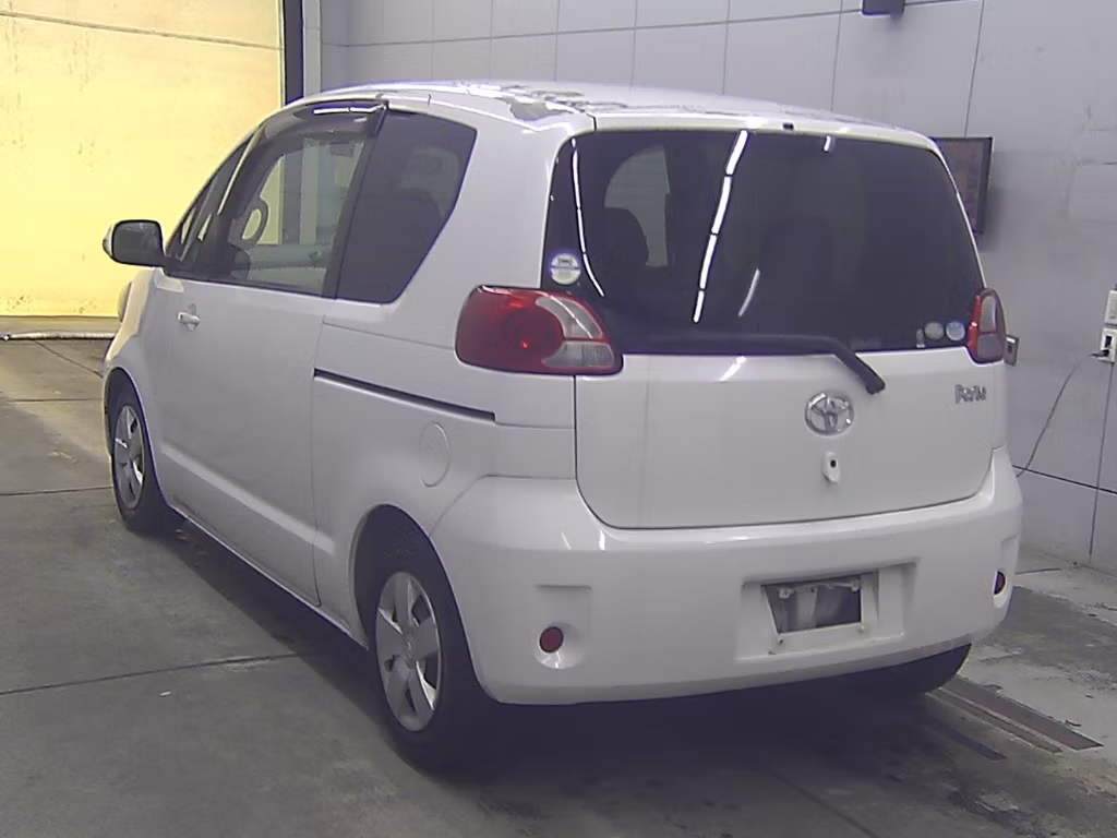 TOYOTA PORTE